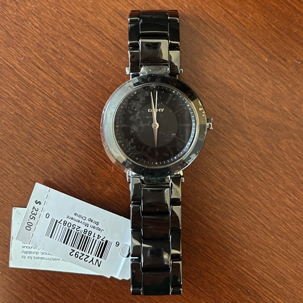 DKNY new ceramic watch with tags